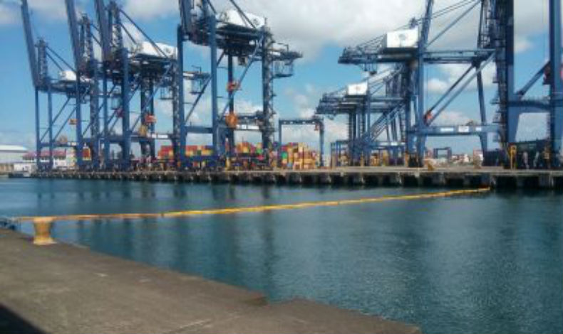 Terminan limpieza en Puerto Cristbal