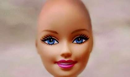 Mattel lanzar en el 2013 una Barbie calva