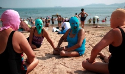 El bikini de cara la ltima moda en las playas chinas