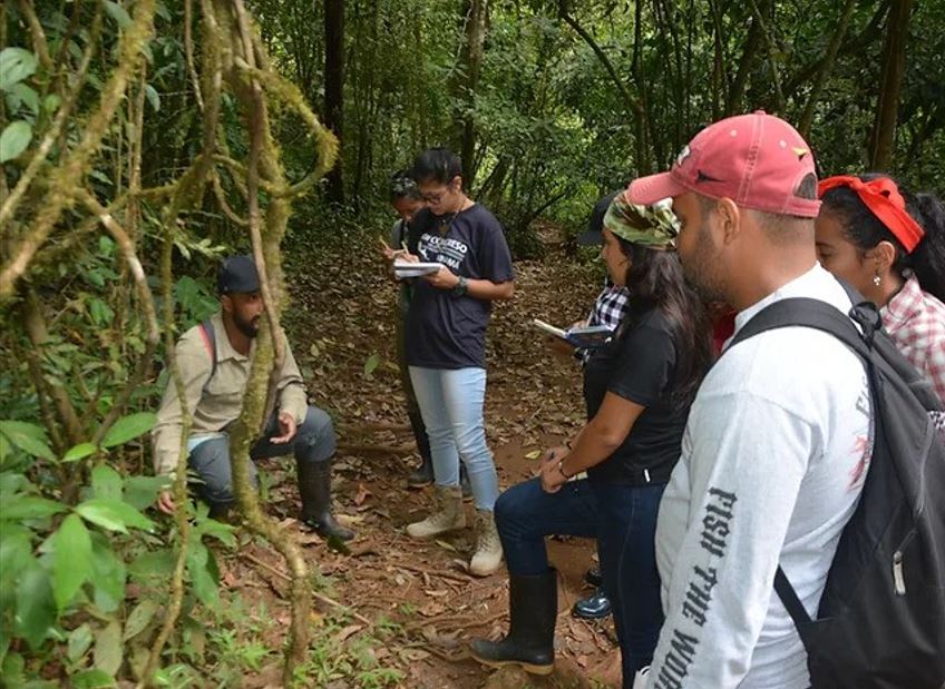 Conoce Biofuture Panama: La organización que esta apoyando la generación de científicos en el país