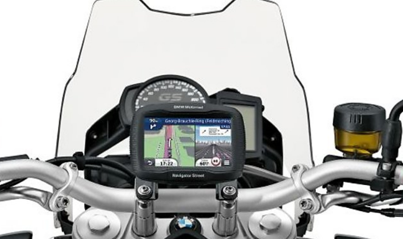 Accesorios BMW Motorrad buscan la conectividad en todo momento