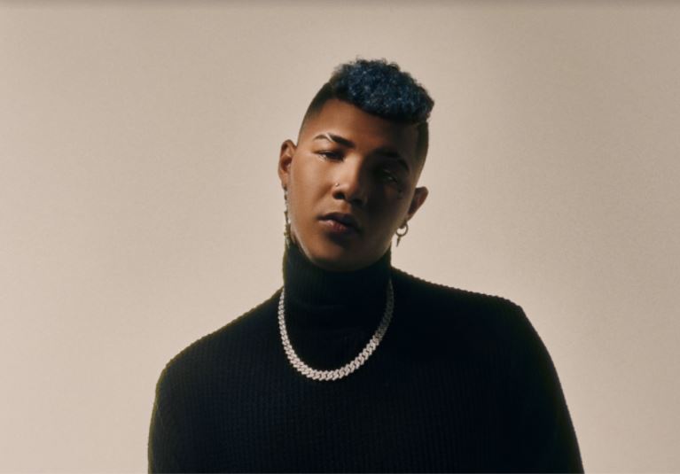 Boza logra disco de Platino en Espaa con su xito Ella