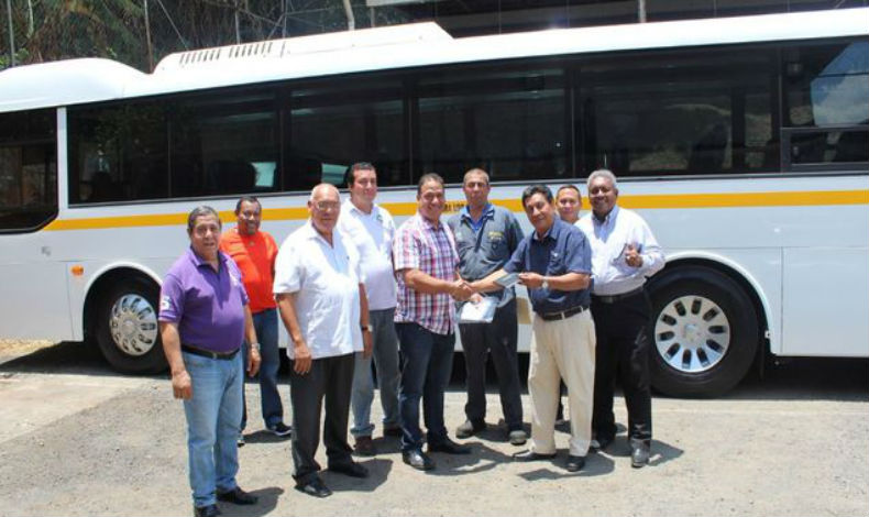 Universidad de Panam habilitar buses para turno nocturno
