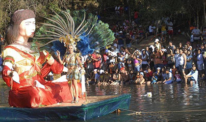 Preparativos para el Carnaval Acutico de Penonom