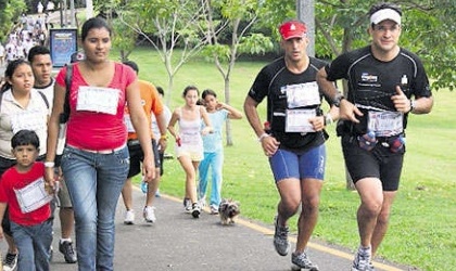 Arranca Carrera de Relevo por la Vida en la Calzada de Amador