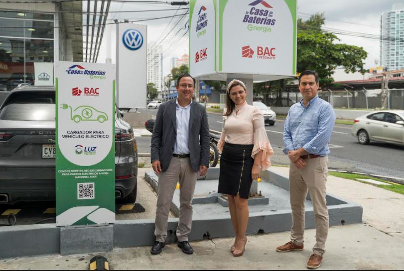 BAC Credomatic y La Casa de las Bateras se unen en beneficio de la movilidad elctrica sostenible