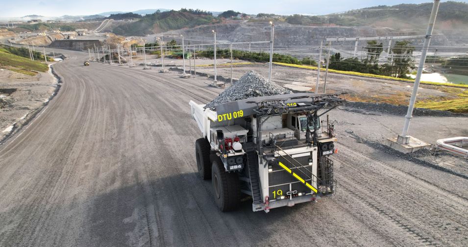 Cobre Panam a la vanguardia de la electromovilidad para proteger el Medio Ambiente