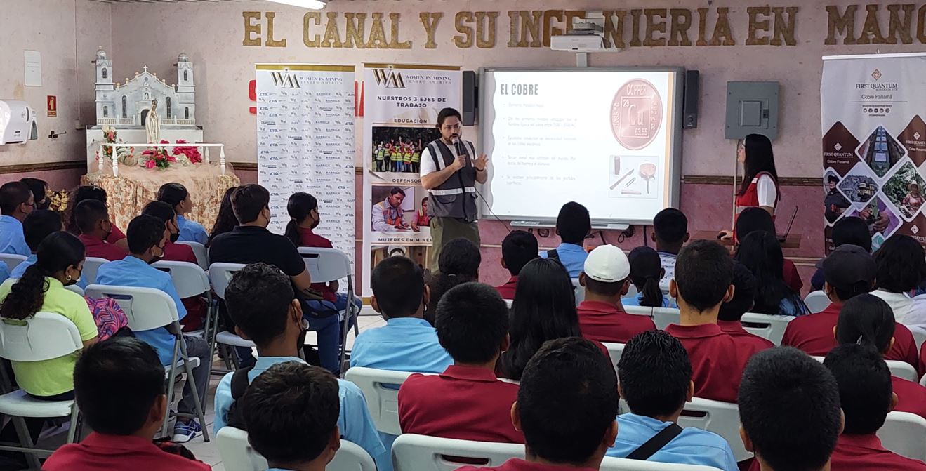 Por intermedio de Cobre Panam, estudiantes panameos se suman al Club Mineralgico Centroamericano