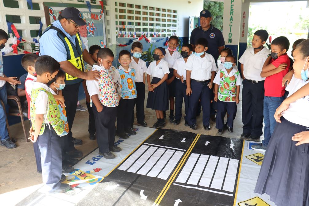 Cobre Panamá desarrolla proyecto de educación vial en escuelas de Colón y Coclé