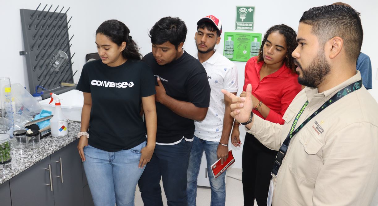 Cobre Panam sigue contribuyendo a la formacin ambiental  de estudiantes universitarios