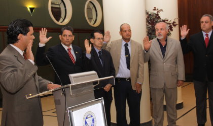 Juramentan Comisin Nacional de los smbolos patrios
