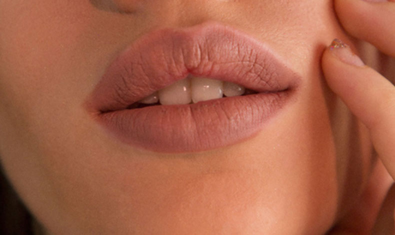 Consejos para evitar la resequedad en los labios