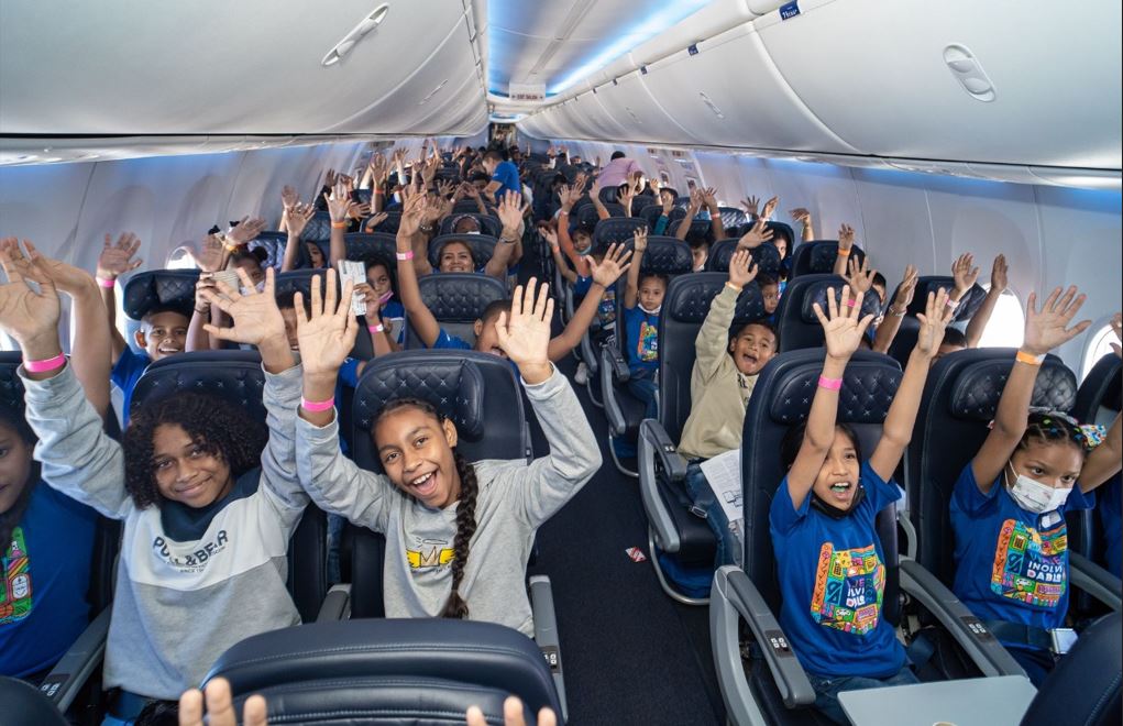 130 nios panameos cumplieron el sueo de volar en el viaje inolvidable de Copa Airlines