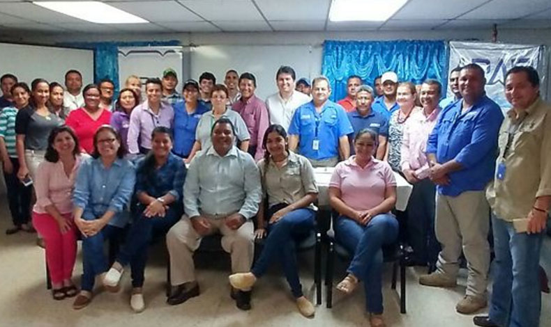 ARAP realiza taller sobre el Cultivo de Camarn Blanco vannamei