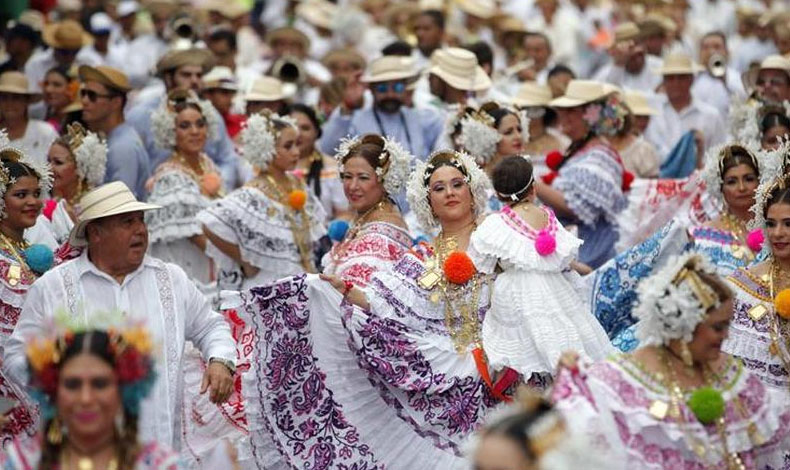 De dnde surge el jingle del Desfile de las Mis Polleras?