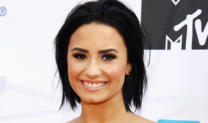 Demi Lovato se comprometi?