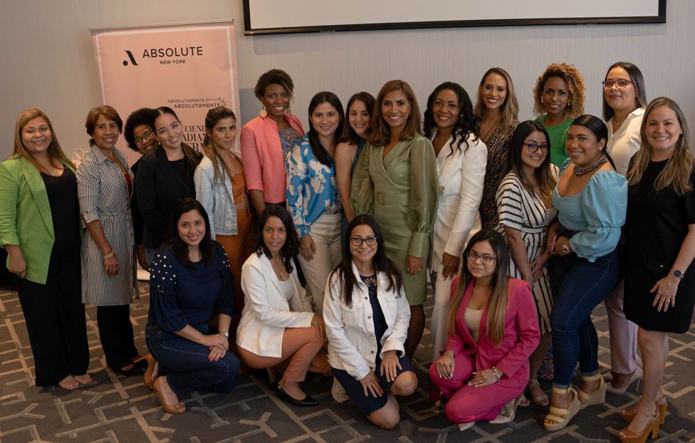 Mujeres reunidas para potenciar y comunicar estratgicamente sus talentos