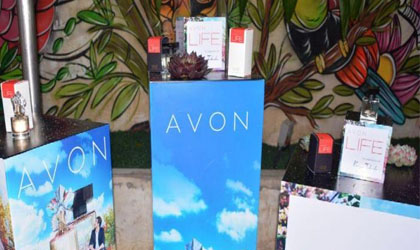 En Panam, diseador japons junto a Avon lanzan perfume LIFE