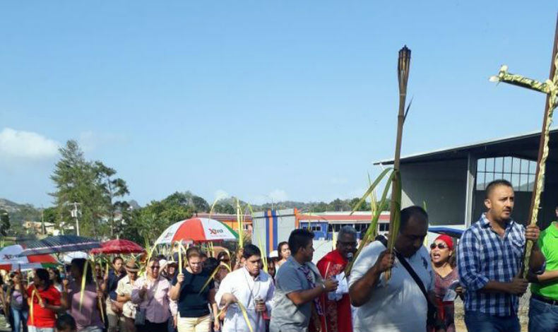 Domingo de Ramos, una tradici�n entre los feligreces