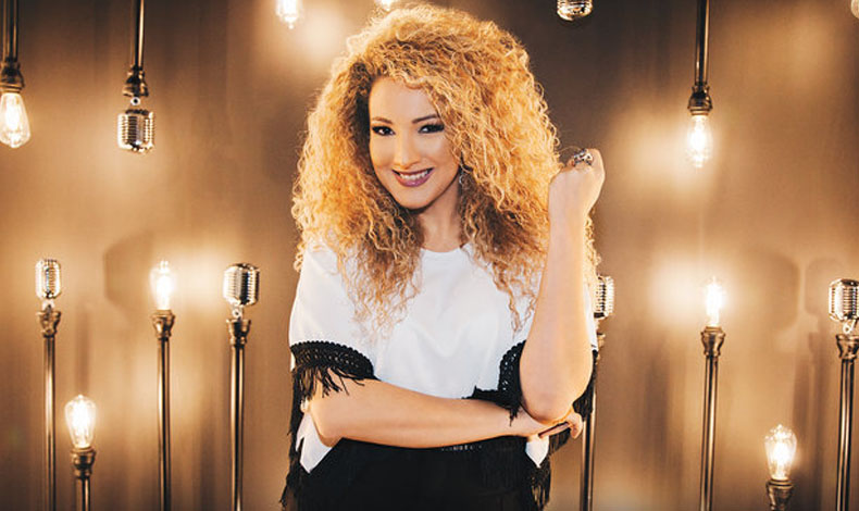 Erika Ender ser una de las presentadoras de los Premios Billboard 2018