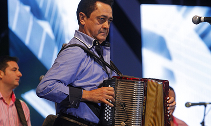 Alfredo Escudero y Los Rabanes le dan sabor al tema Bam Bam