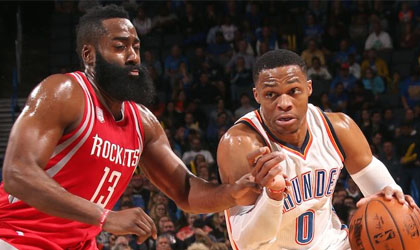 Las estrellas de la NBA, Russell Westbrook y James Harden