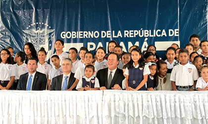 Presidente Varela sanciona proyecto de Ley 389 y ampla el programa de Beca Universal en escuelas particulares