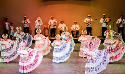 Todo un xito el V Festival Nacional de Danzas Folclricas de Panam
