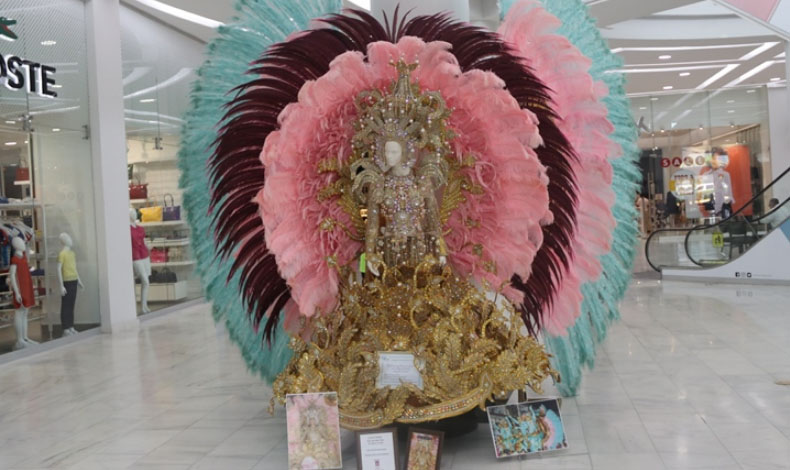 Exposición con los diseños que lucieron las soberanas en Carnaval