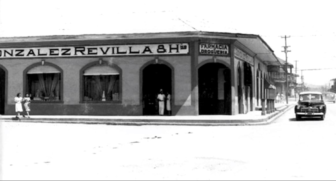 Farmacias Revilla celebra 121 a�os