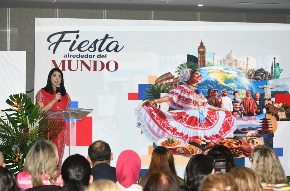 La Caravana de Asistencia Social celebra 65 a�os uniendo al mundo por Panam�