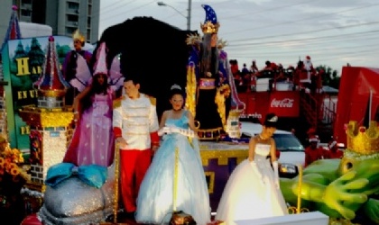 Todo listo para el Desfile: Un Sueo de Navidad, el domingo 16