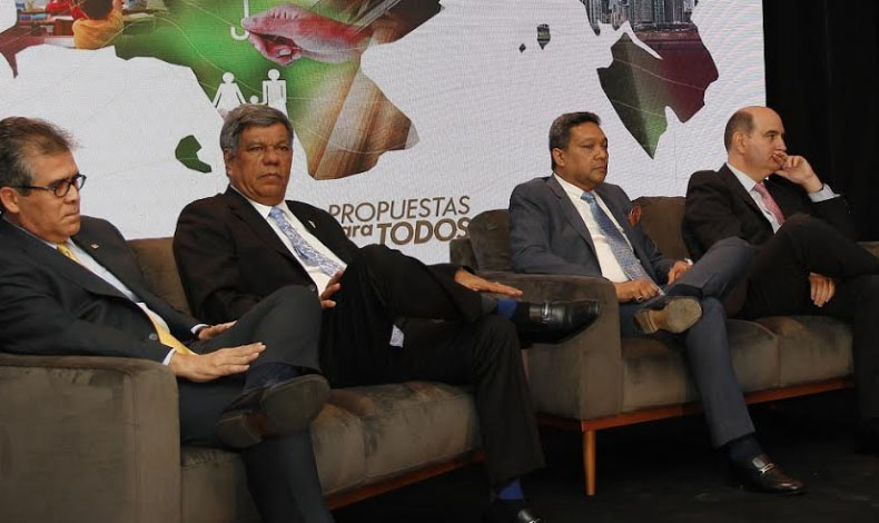 Realizan Foro de Seguridad Social y Pensiones