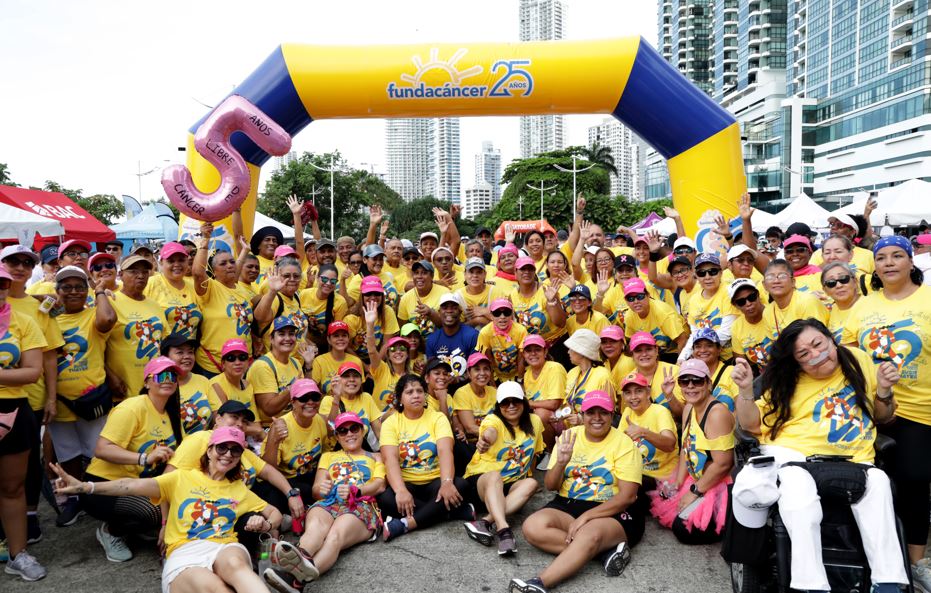 Fundac�ncer convoca a participar de la XXVI Caminata Familiar Susie Thayer  2025