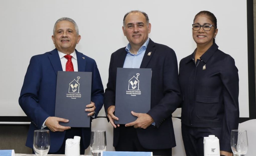 Fundaci�n Infantil Ronald McDonald de Panam� y el Hospital del Ni�o firman acuerdo para construir la primera Sala Familiar en el pa�s