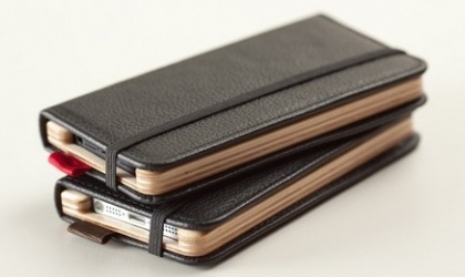 iPhone 5:  libro usado como funda para mvil