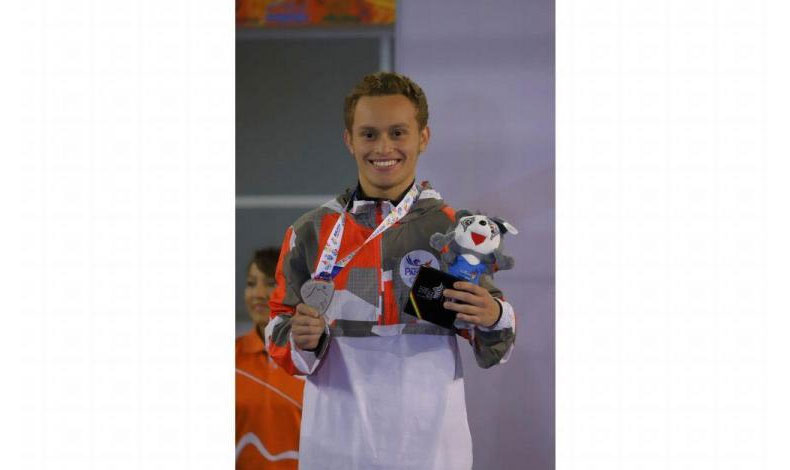 Karateca Panameo gana medalla de plata