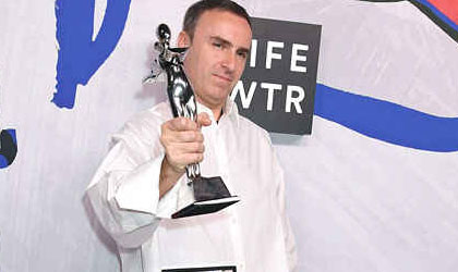 Ganadores en los CFDA Fashion Awards 2017: Galardn doble para Raf Simons!