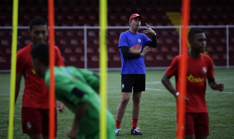 Para Gary Stempel es un honor dirigir la seleccin de Panam