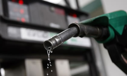 Este S�bado bajan los precios del combustible