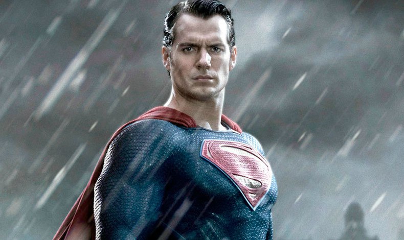 Henry Cavill habla sobre la nueva personalidad de Superman