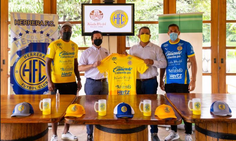 Varela Hermanos patrocinador oficial del Herrera Futbol Club para el Torneo de Clausura de la Liga Panamea de Ftbol 2021