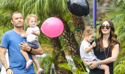 Brian Austin Green muestra a sus tres pequeos hijos por Instagram