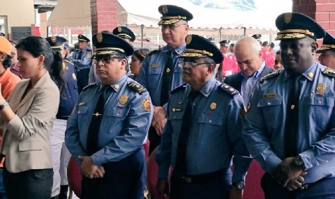 Bomberos de Panam realizan homenaje a los cados en atentado terrorista