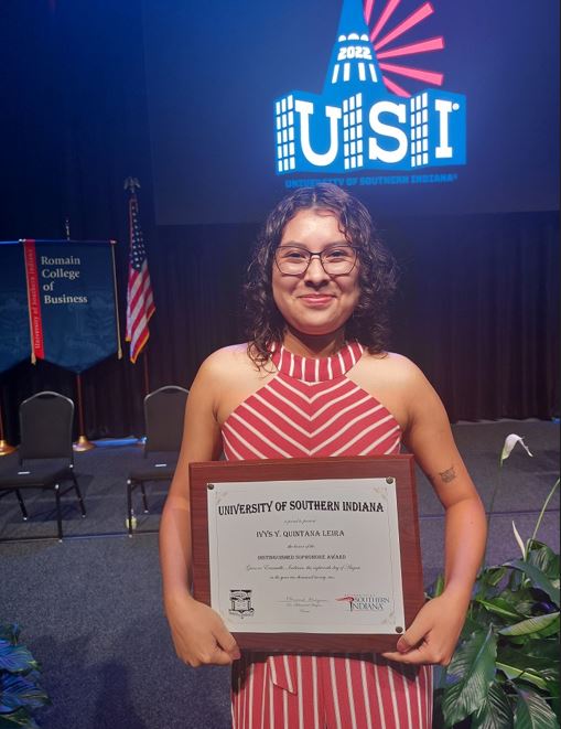 Estudiante panamea de licenciatura es reconocida por la Universidad del Sur de Indiana