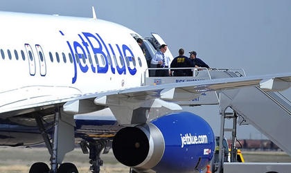 Crisis a bordo de avin de JetBlue, creada por el propio capitn