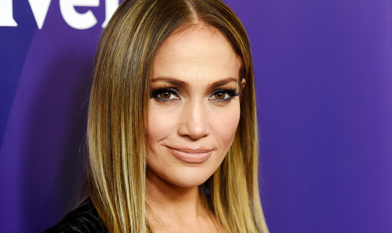 Jennifer Lopez se hizo aumento de pechos o est embarazada?