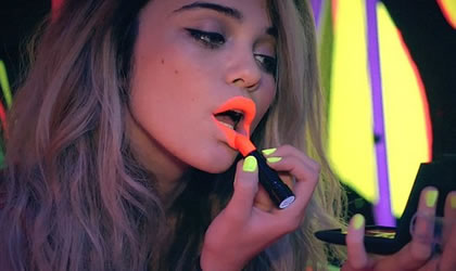 Labios Ne�n atr�vete a esta moda