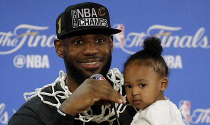 El atleta masculino del ao elegido por The Associated Press fue LeBron James