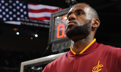 LeBron James no imitar a Kaepernick